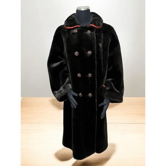 Vintage Women’s 1960’s Faux Fur Coat Size XL/XXL - Picture 2 of 12
